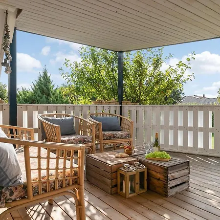 3 Bedroom Lovely In *